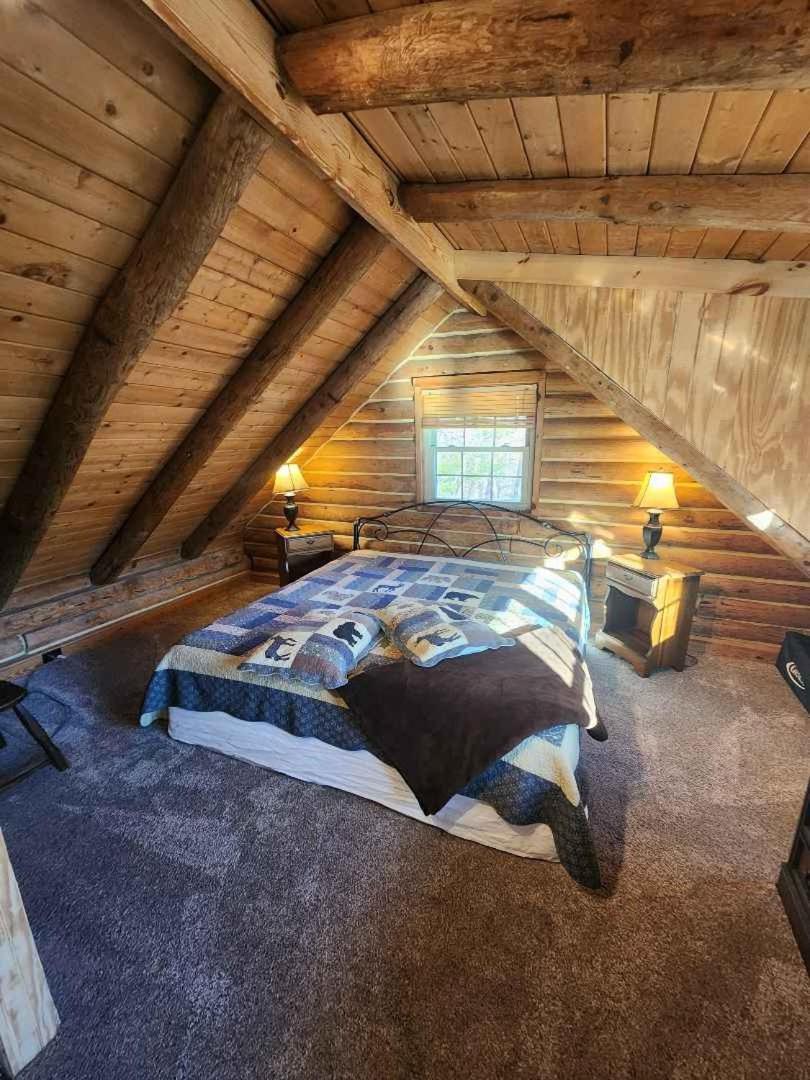 Very Private, Real Log Cabin With Hot Tub! Sevierville Kültér fotó